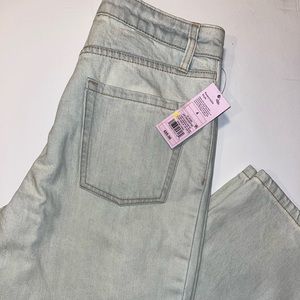 NWT Wild Fable High Rise 90s Relaxed Straight Jean - size 4